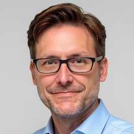 Tom Thorpe headshot